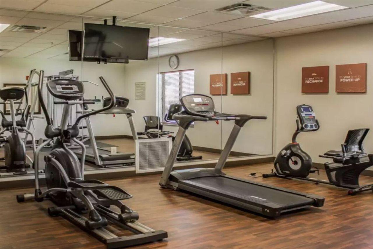 Comfort Suites Columbus East Broad Екстер'єр фото