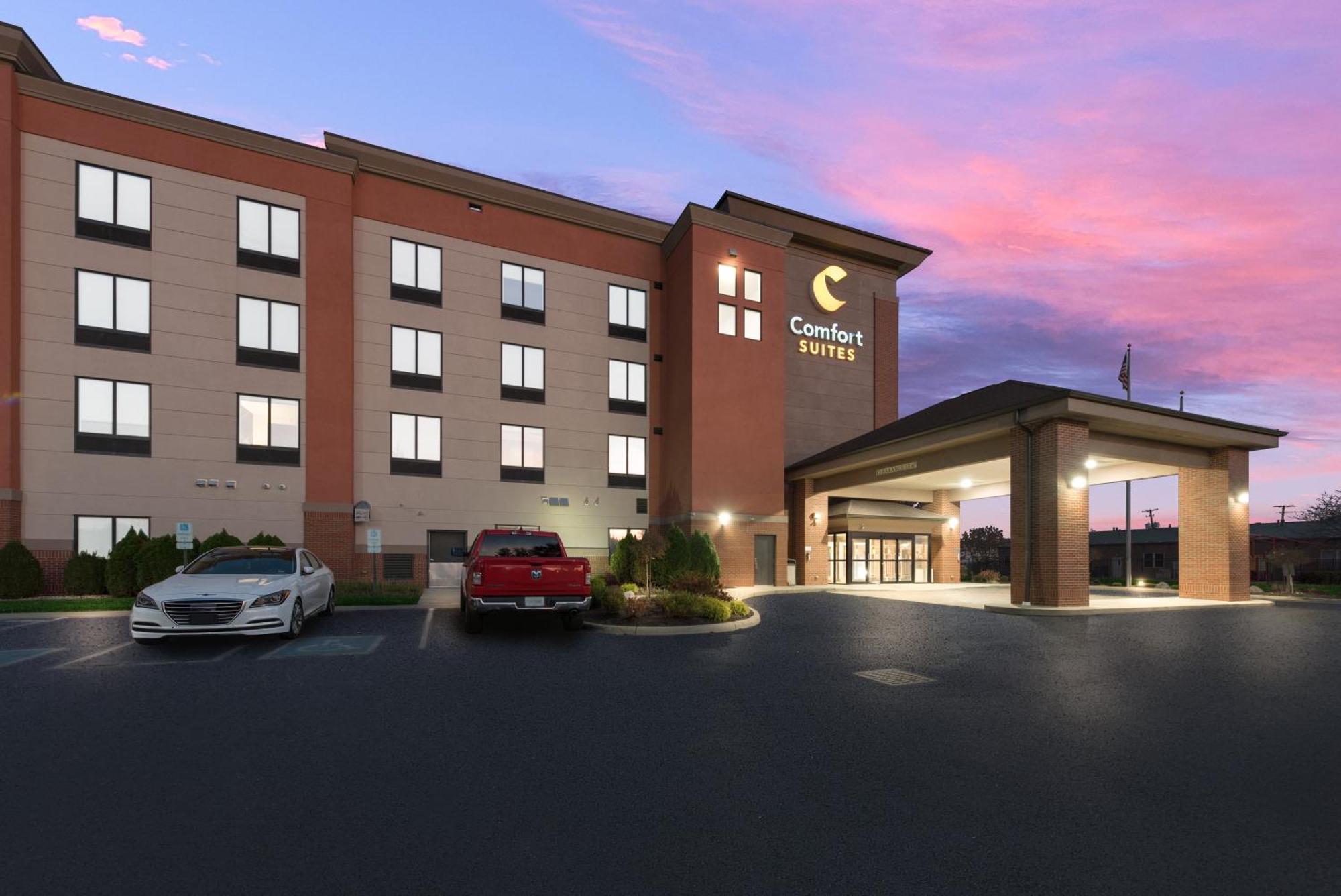 Comfort Suites Columbus East Broad Екстер'єр фото